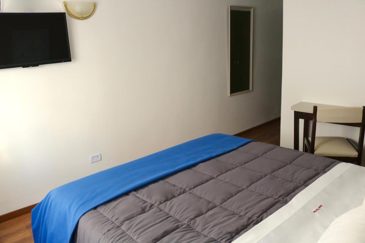 Hostal Malvinas Ushuaia Esterno foto