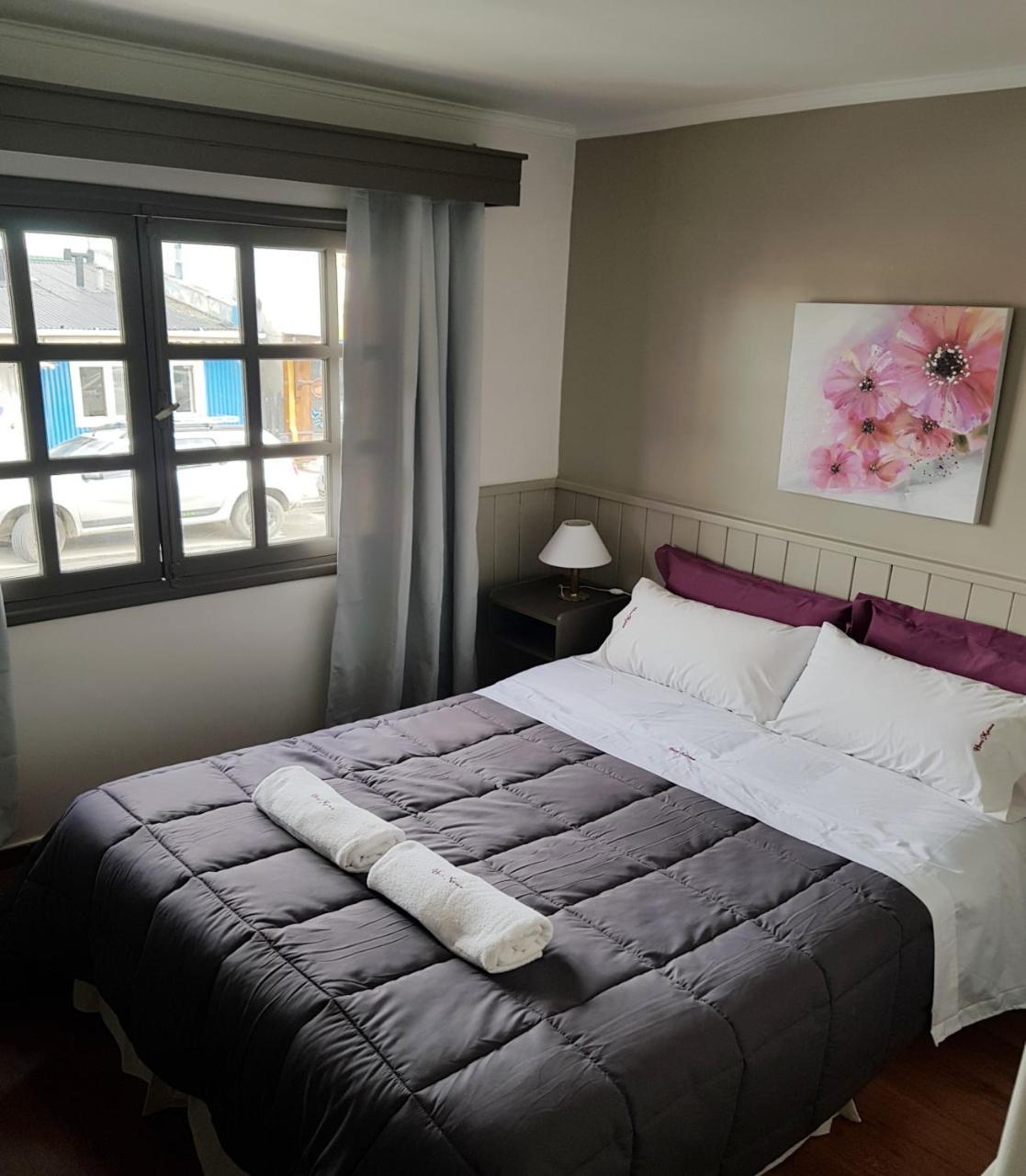Hostal Malvinas Ushuaia Esterno foto